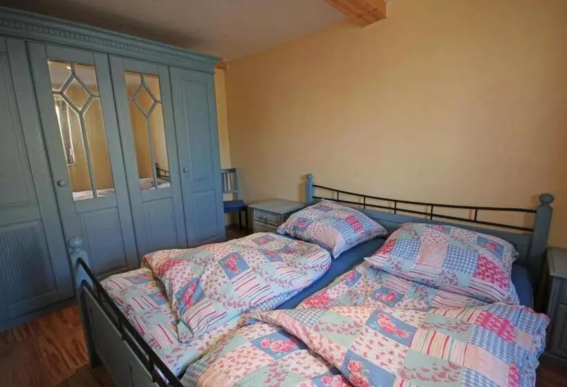 Retkeilymaja Hainich Zeit