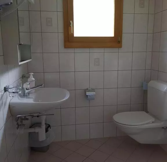 ユースホステル Restaurant Edelweiss