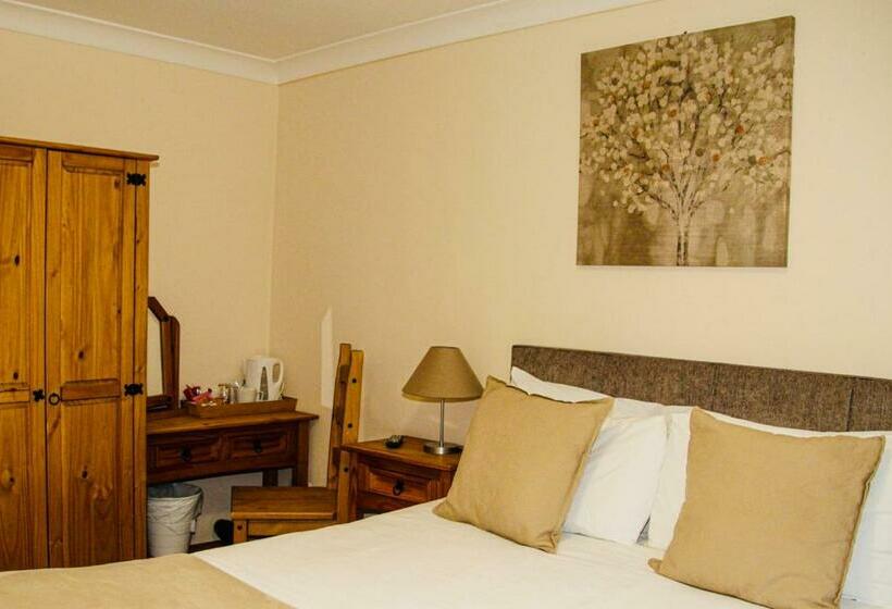 فندق صغير The Ham And Cheese