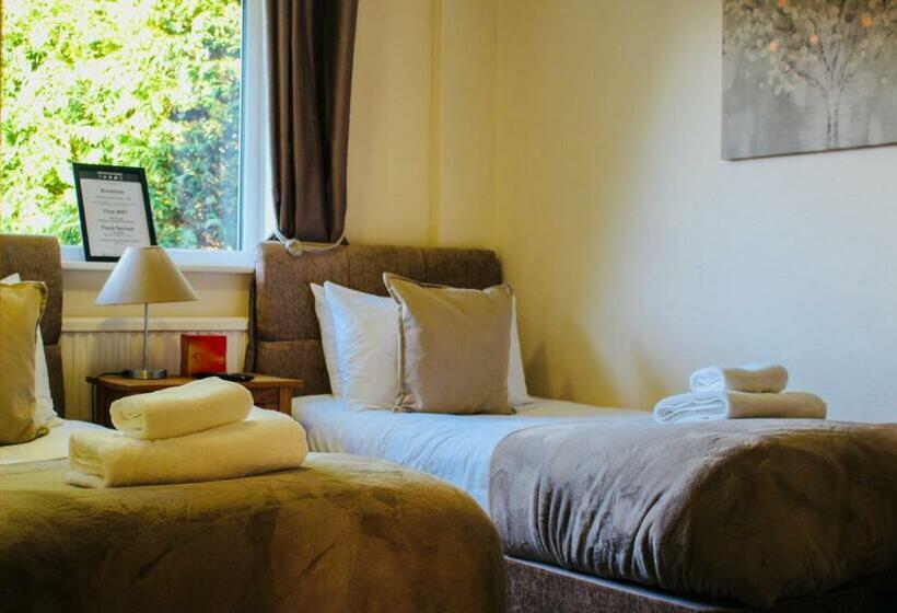 فندق صغير The Ham And Cheese