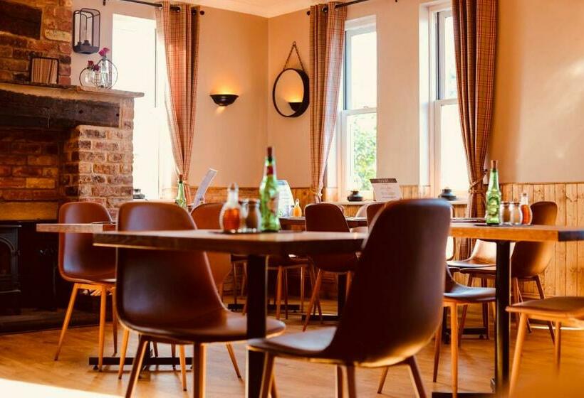 فندق صغير The Ham And Cheese