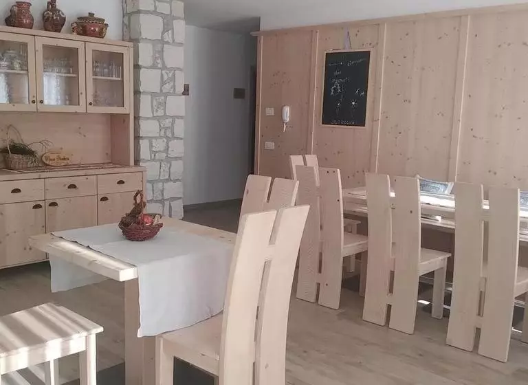 ベッドアンドブレックファースト Agritur Maso Flonkeri