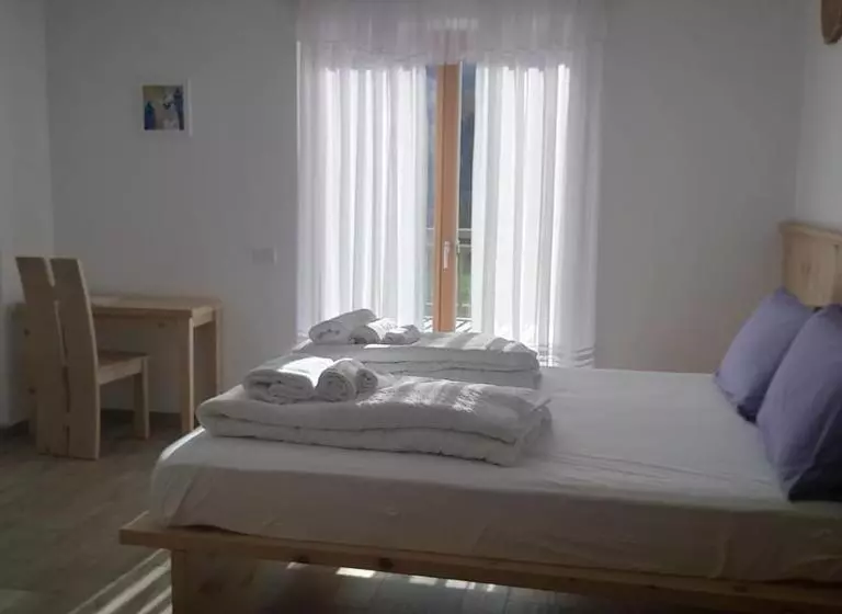 ベッドアンドブレックファースト Agritur Maso Flonkeri