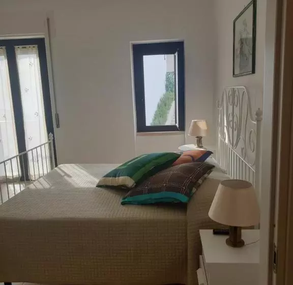 Aamiaismajoitus (B&B) Al 17