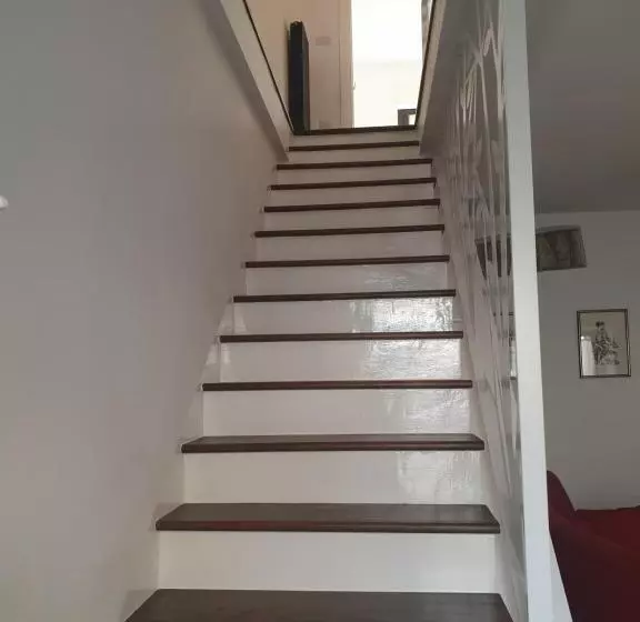 Aamiaismajoitus (B&B) Al 17