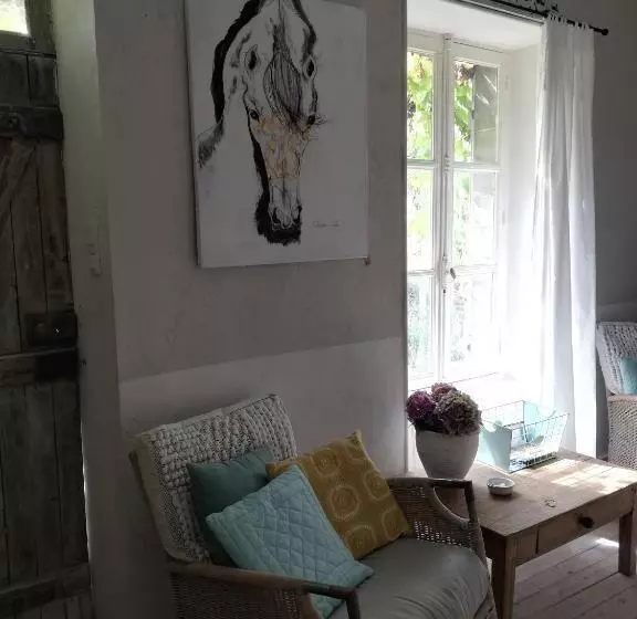 ベッドアンドブレックファースト Chambre D Hôte équestre Au Petit Bonheur