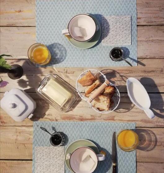 ベッドアンドブレックファースト Chambre D Hôte équestre Au Petit Bonheur