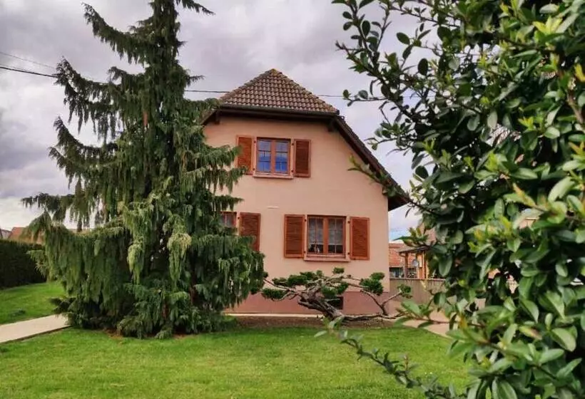 Aamiaismajoitus (B&B) Chambre D’hotes Chez Sylviane