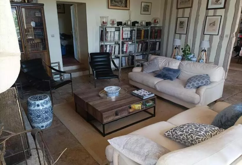 Aamiaismajoitus (B&B) Chez Zaza