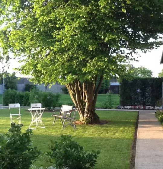 ベッドアンドブレックファースト Les Chambres De Paule