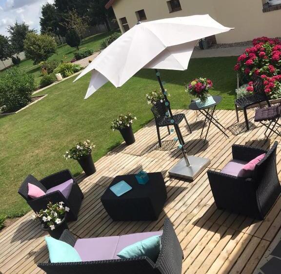 ベッドアンドブレックファースト Les Chambres De Paule