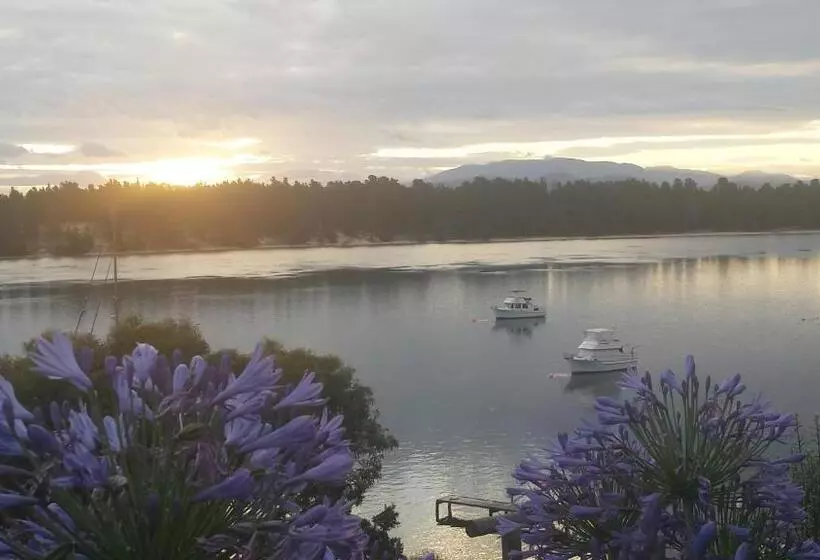 Aamiaismajoitus (B&B) Lewi Waters