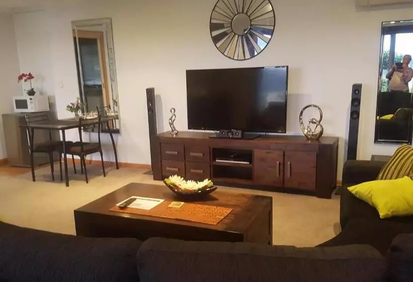 Aamiaismajoitus (B&B) Lewi Waters