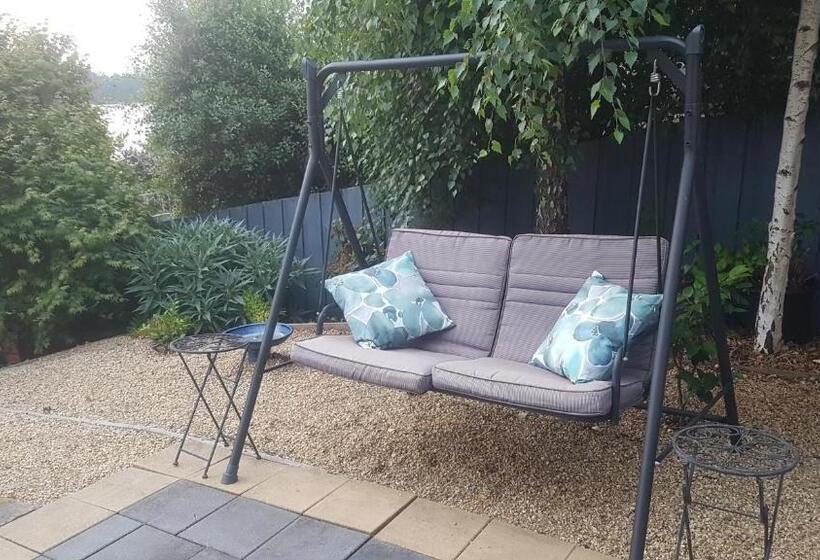 مبيت وإفطار Lewi Waters