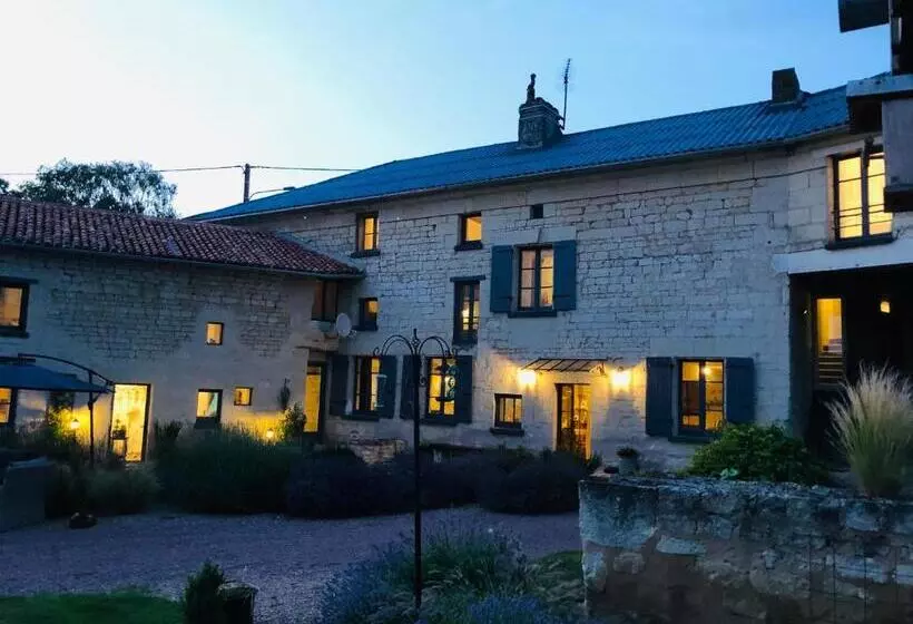 ベッドアンドブレックファースト Maison De Lavande