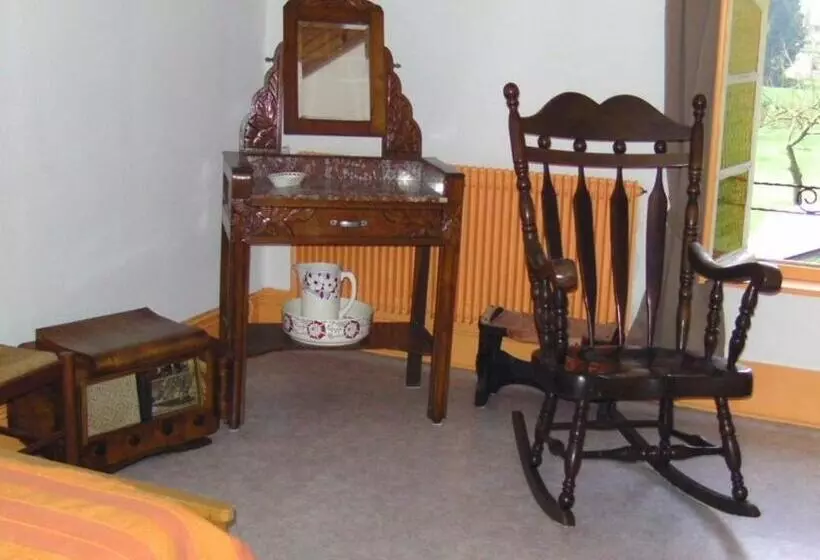 Bernafay Wood B&b