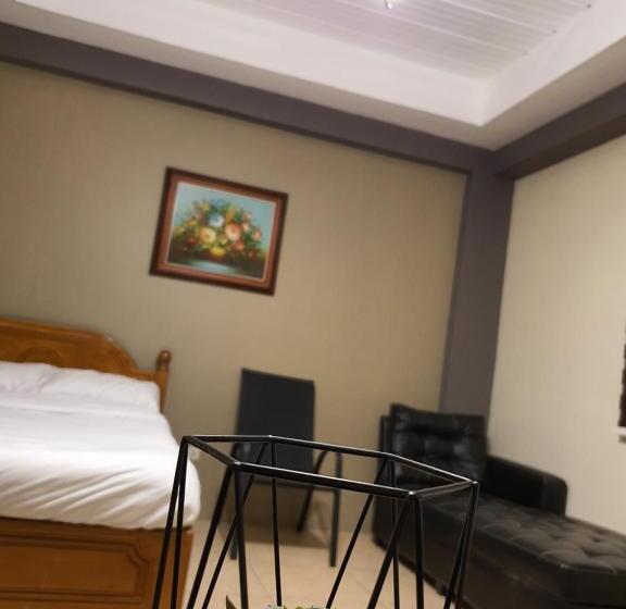 בית מלון כפרי 2428 Suites