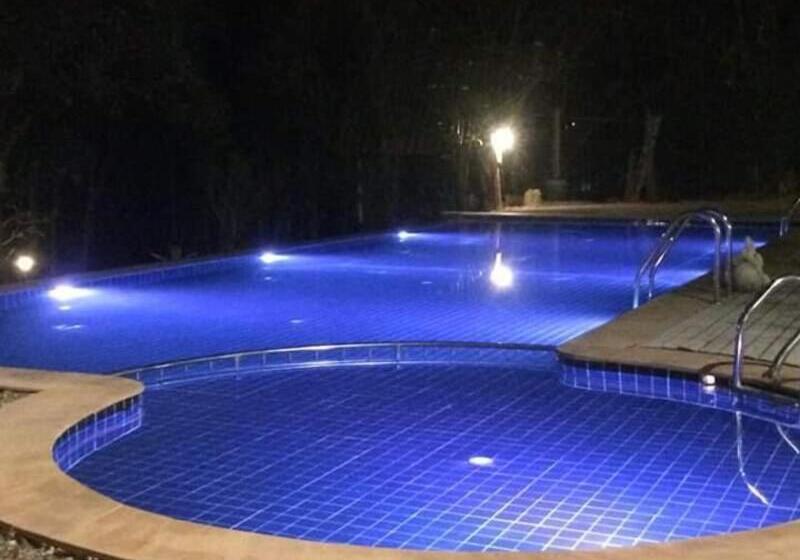 Hotelli Baanwangnamkeaw Lodge