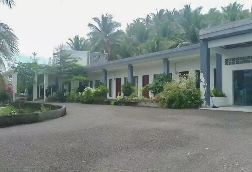 ホテル Reddoorz Near Pantai Madasari Pangandaran