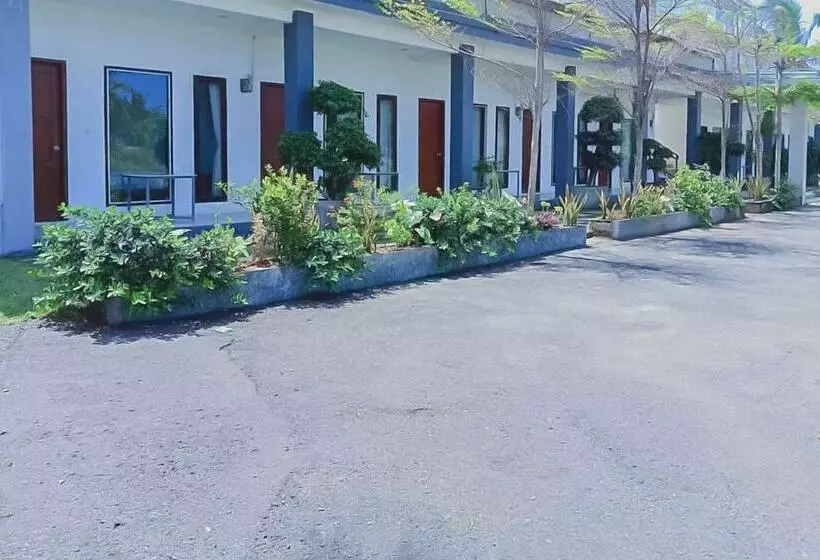ホテル Reddoorz Near Pantai Madasari Pangandaran