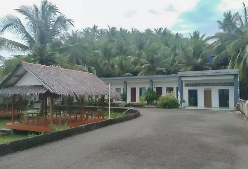 ホテル Reddoorz Near Pantai Madasari Pangandaran