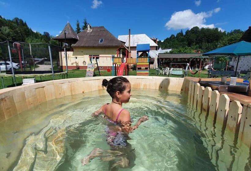 بنسيون Casa Petruta Dambovicioara