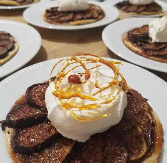 ペンション La Fontaine Au Loup