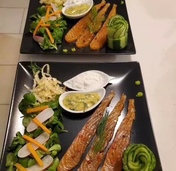 ペンション La Fontaine Au Loup