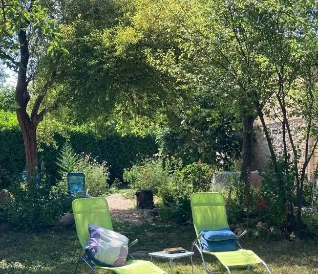 Majatalo Les Deux Chevaux Chambres D’hôtes