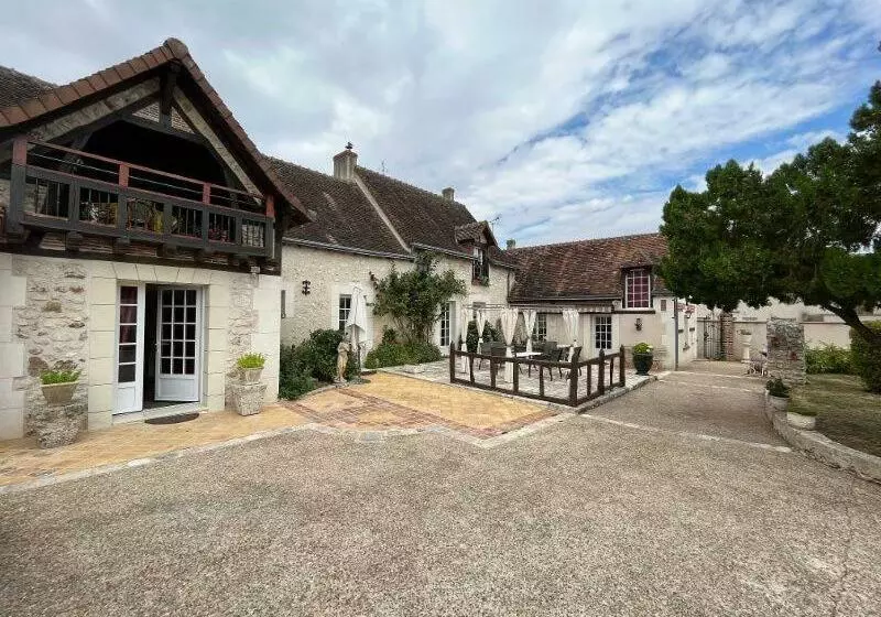 Majatalo Longère Villariane