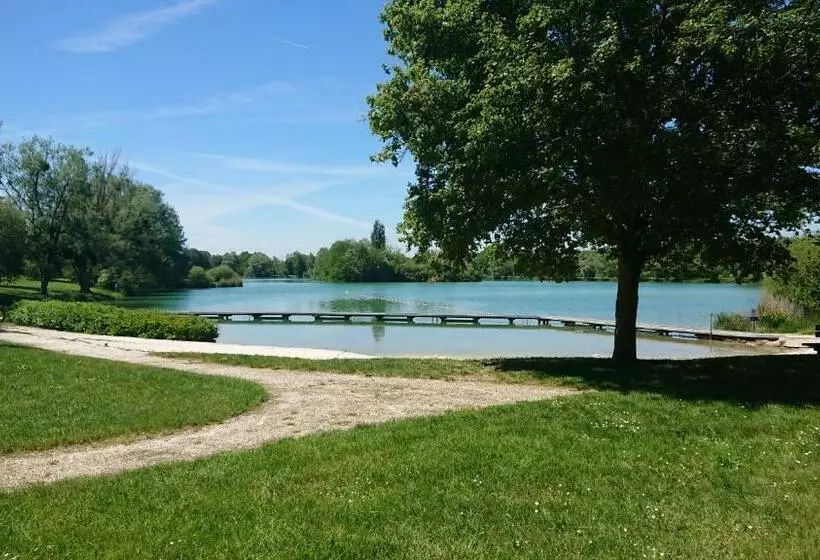 Majatalo Maison D Othe