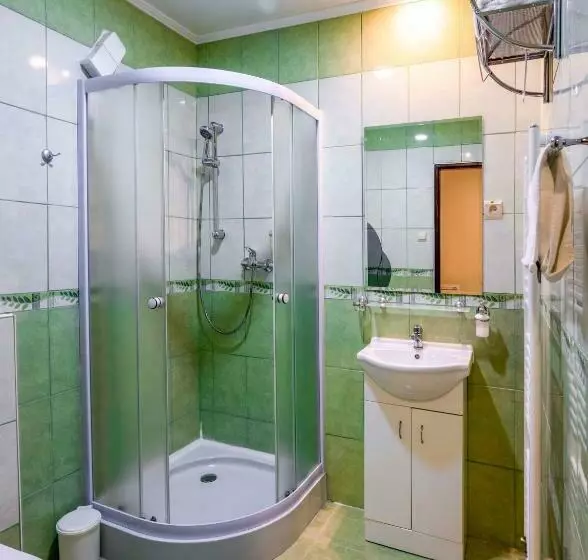 Majatalo Penzión Pod Hradom Gelnica