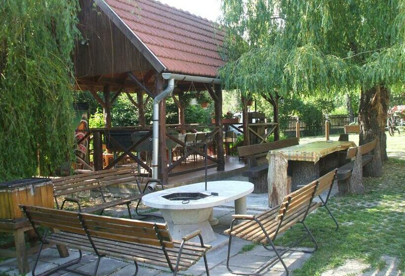 펜션 Simai Vendégház