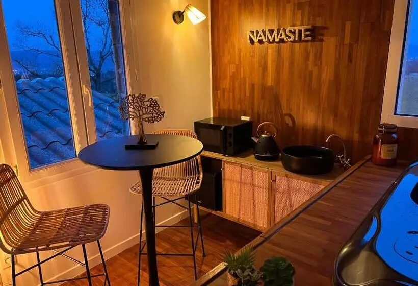 ベッドアンドブレックファースト La Belle Marcelle   Chambre D Hôtes Avec Jacuzzi