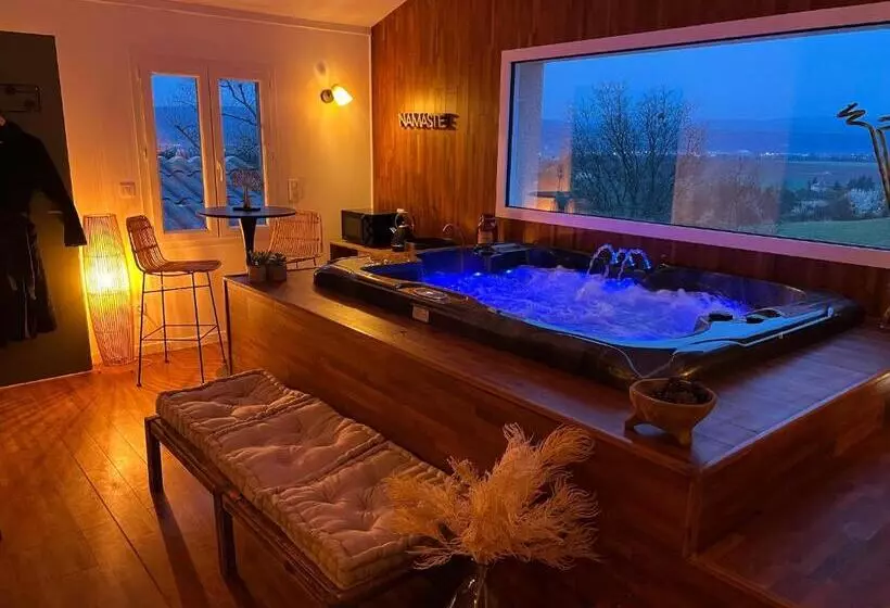 ベッドアンドブレックファースト La Belle Marcelle   Chambre D Hôtes Avec Jacuzzi