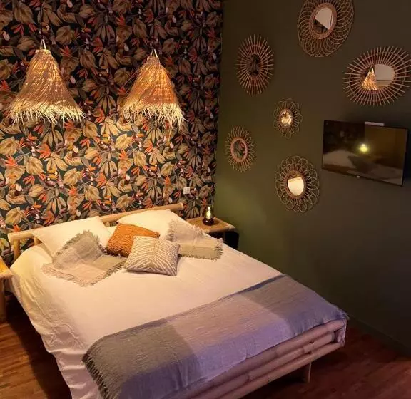 ベッドアンドブレックファースト La Belle Marcelle   Chambre D Hôtes Avec Jacuzzi