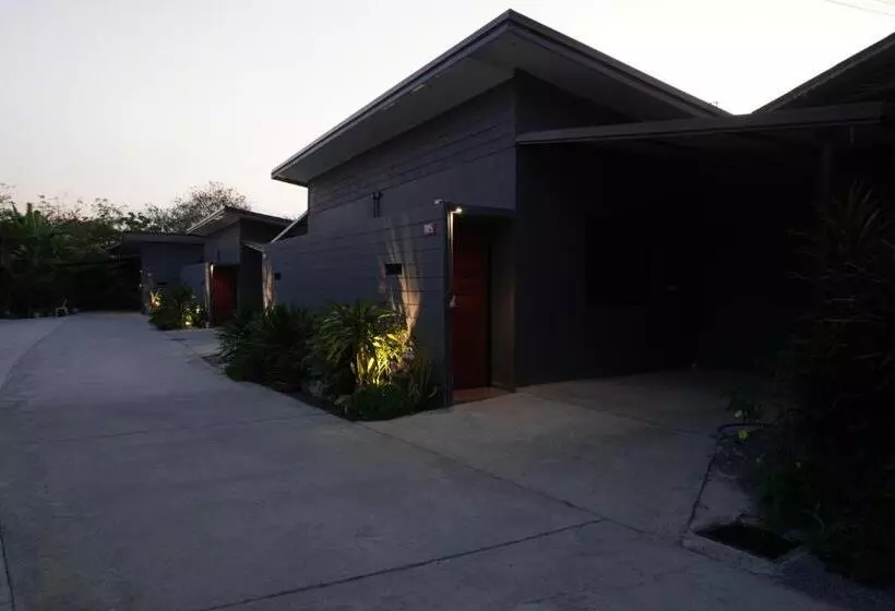 ホテル กรณวรรณ รีสอร์ท