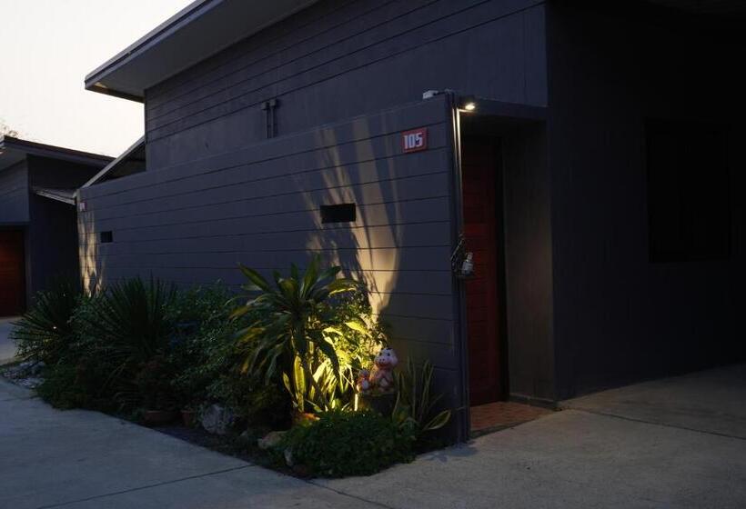 酒店 กรณวรรณ รีสอร์ท