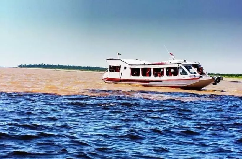 ホテル Amazon Gero Tours