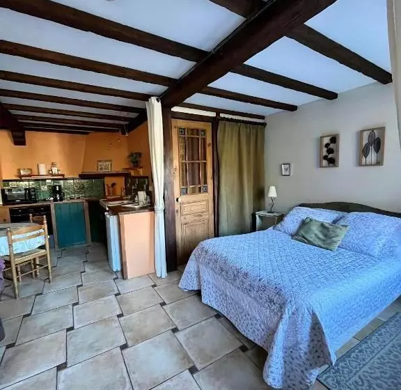 ペンション Le Petit Bois Normand