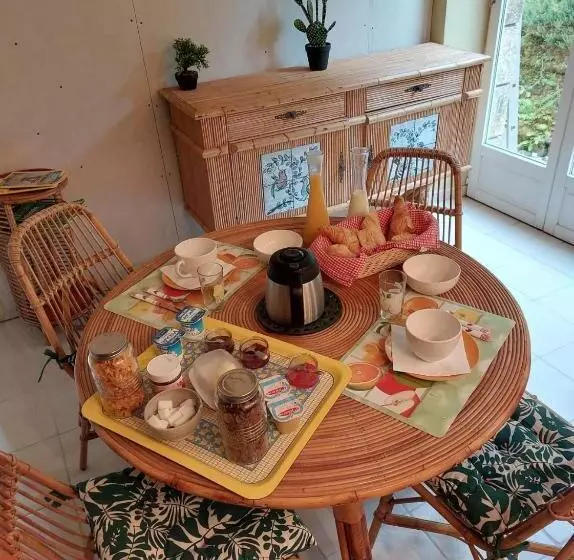 ペンション Le Petit Bois Normand