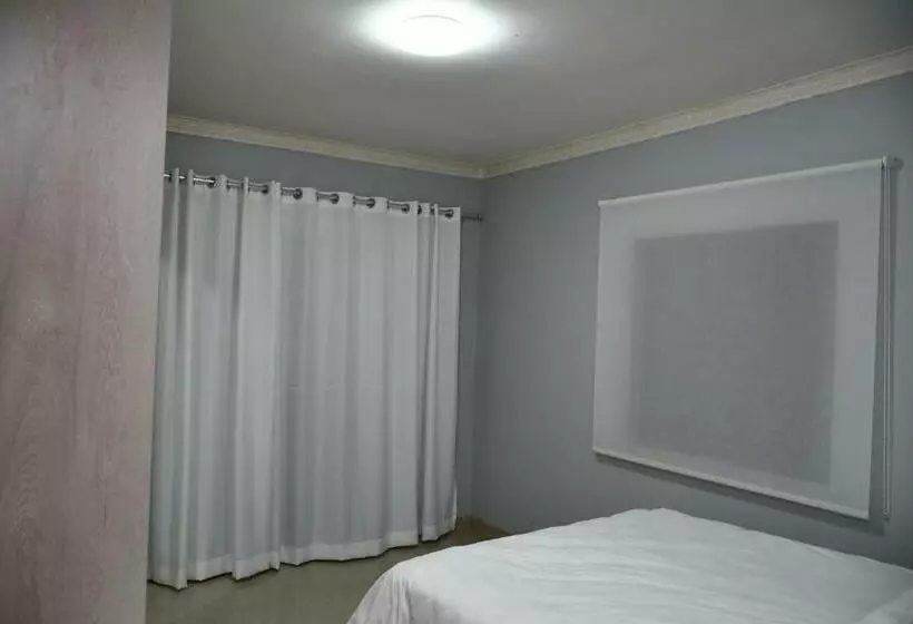 Majatalo Ndlovu Palace