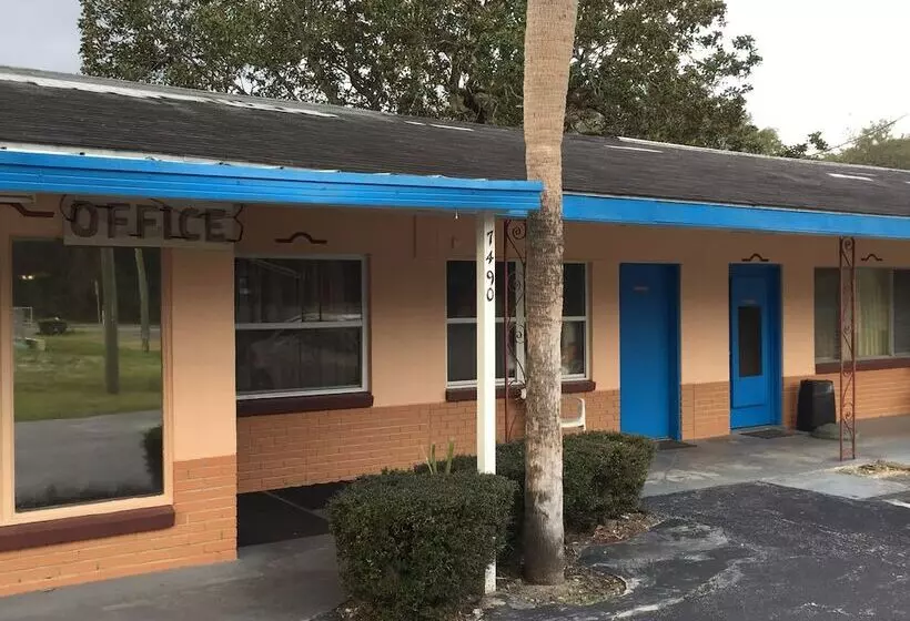 Cadillac Motel Fanning Springs