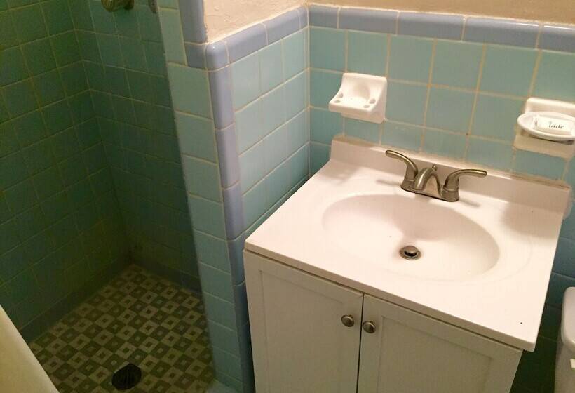 Cadillac Motel Fanning Springs