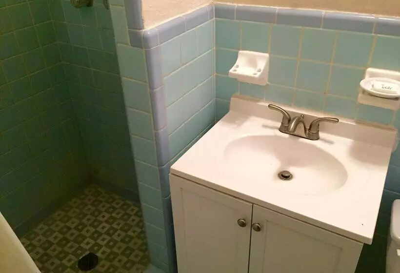 Cadillac Motel Fanning Springs