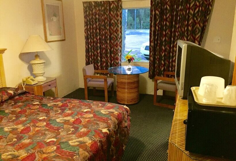 Cadillac Motel Fanning Springs