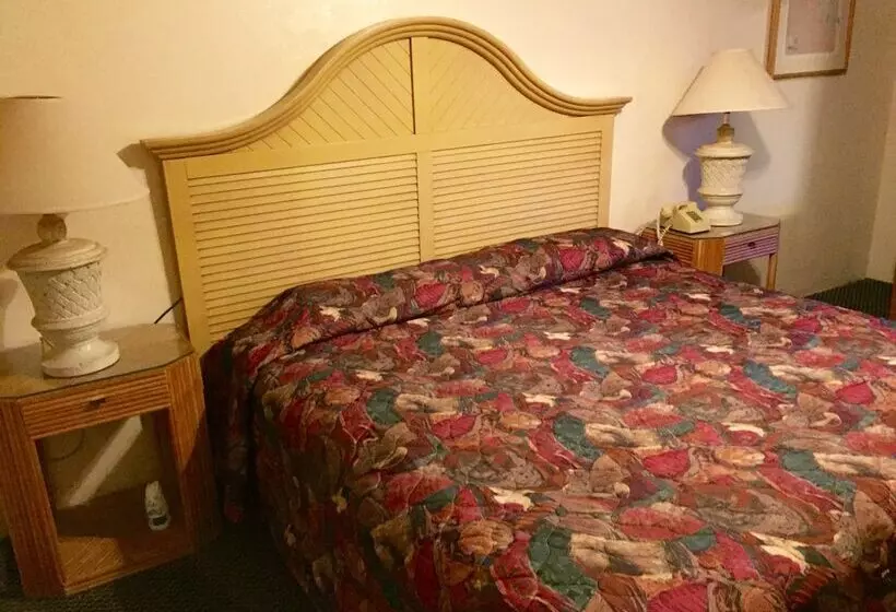 Cadillac Motel Fanning Springs