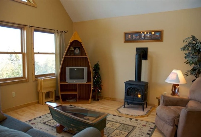 Hilltop Cabins And Motel