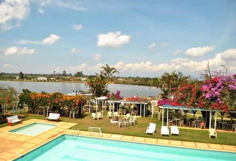 Hotelli Club Nautico Acuarela