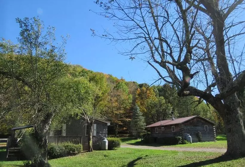 Hotelli Cold Spring Lodge